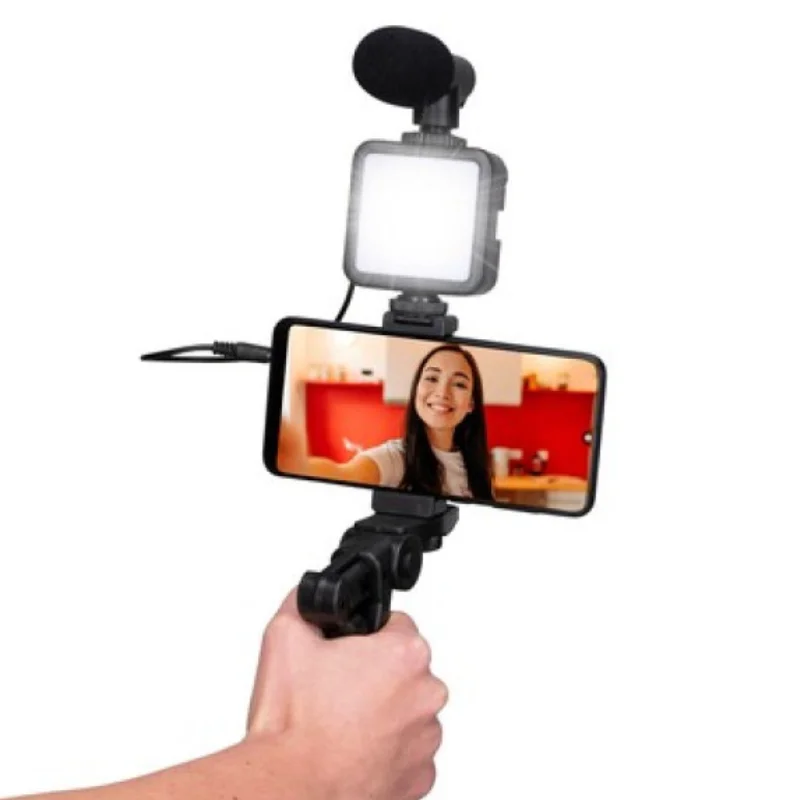 Grundig ED-38135: 3-in-1 Selfie Studio Vlogging Kit with Lighting, Microphone and Tripod Grundig ED-38135: 3-in-1 Selfie Studio Vlogging Kit with Lighting, Microphone and Tripod